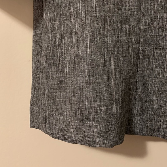 Short sleeve button down blouse - Picture 6 of 7